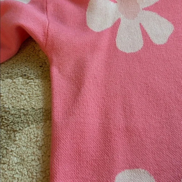 Lilly Pulitzer Sweater - Picture 4 of 14